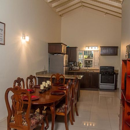 Paradise Villa Sleep 6 Private Pool Ocho Rios Zewnętrze zdjęcie