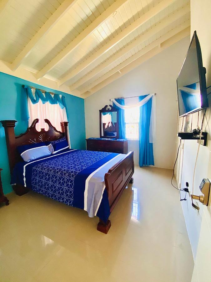 Paradise Villa Sleep 6 Private Pool Ocho Rios Zewnętrze zdjęcie