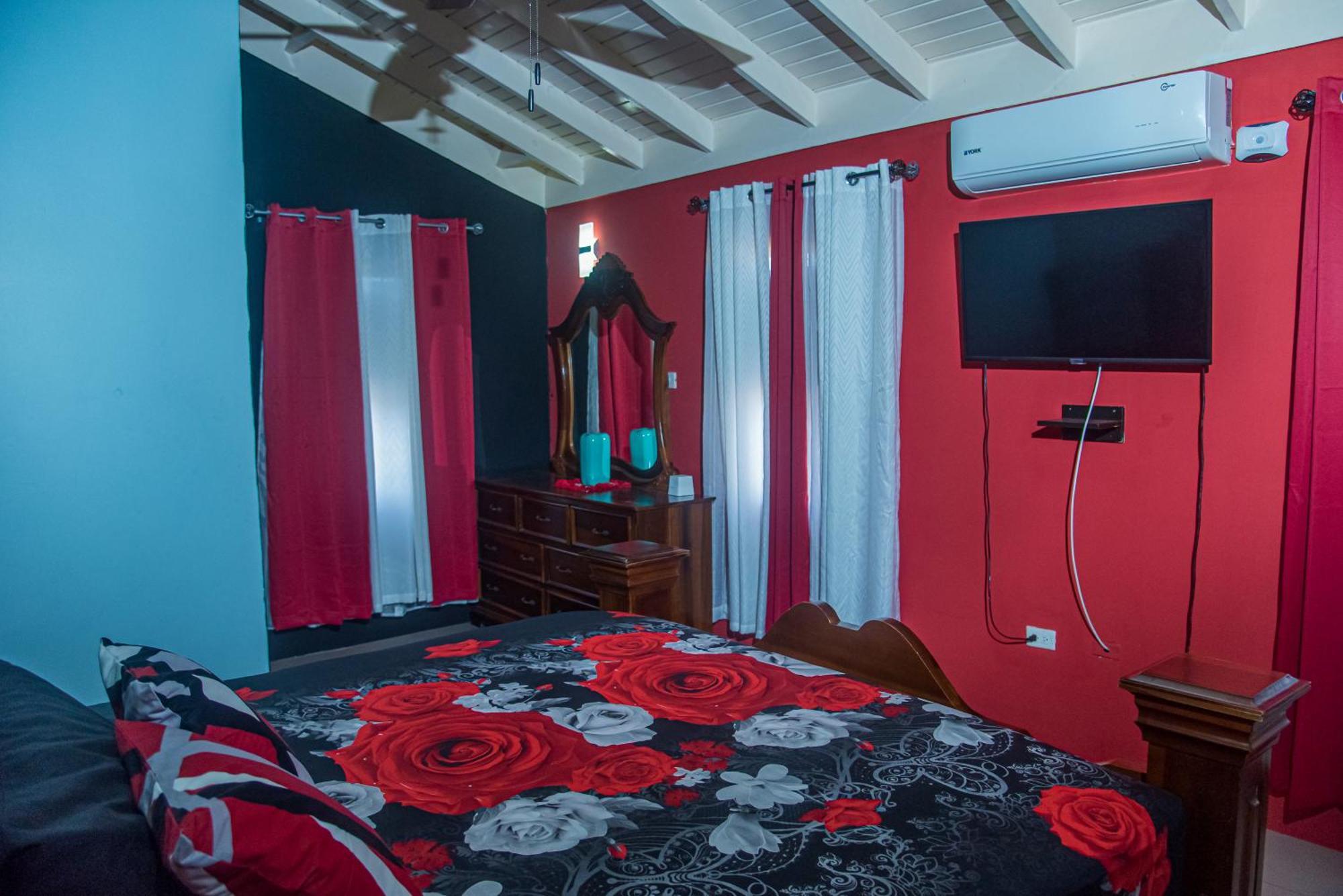 Paradise Villa Sleep 6 Private Pool Ocho Rios Zewnętrze zdjęcie